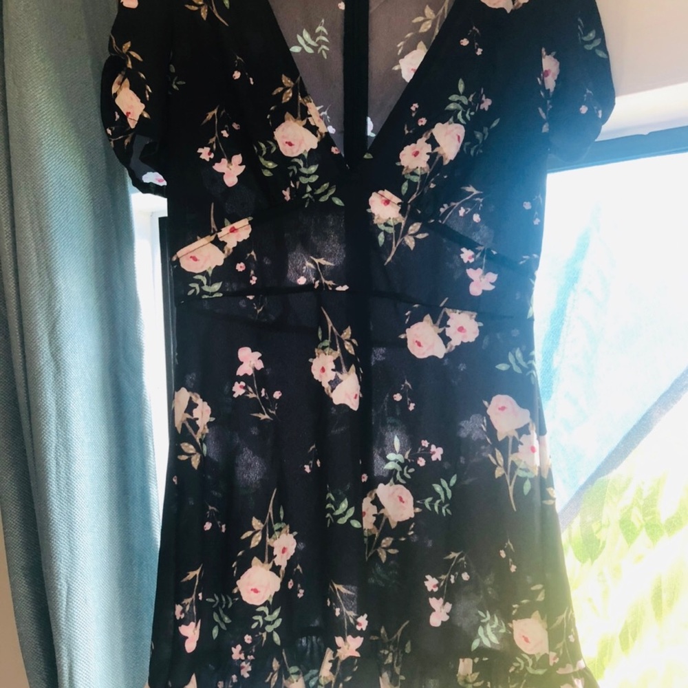 DRESS
